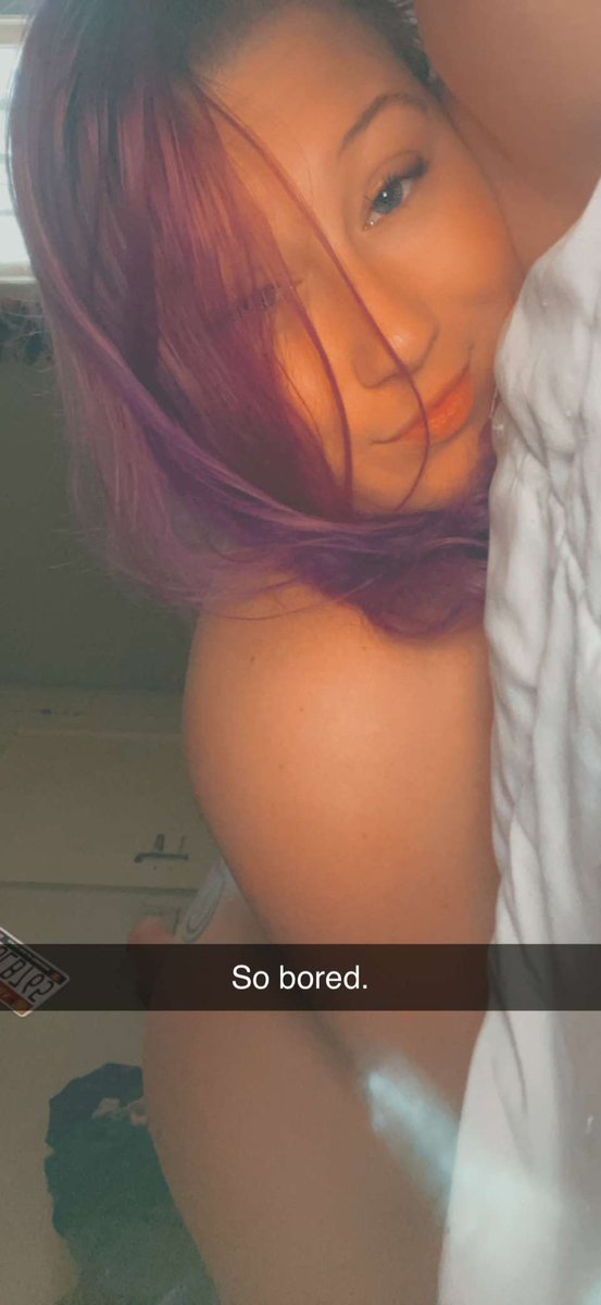 XxPhoenixX15's tweet photo. Some one slide in my DM’s 🤤💦 #onlyfans #discountoffer #dripping #bored #nsfwtw #fetishphotography https://t.co/aCJtFSL2jX