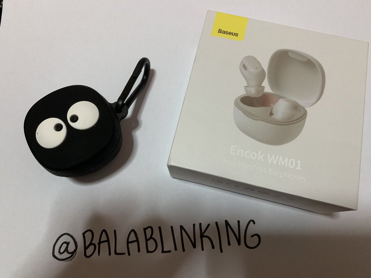 BALABLINKING's tweet photo. #Baseuswm01 มือ2 
ทำความสะอาดแล้ว
1.ม่วง [ 200฿ ส่งฟรี]
*มีตำหนินิดเดียวแต่ใช้งานได้ปกติ
2.ขาว [ 300฿ ส่งฟรี]
*ไม่มีตำหนิ เพิ่งซื้อมา ไม่ค่อยใช้
มีอุปกรณ์ครบทั้งคู่ แบตไม่เสื่อม 
>> แถมฟรีเคส <<
#ของดีบอกต่อ #หูฟังไร้สาย #หูฟังมือสอง #ส่งต่อหูฟัง #wm01 #baseus #หูฟังbaseus https://t.co/Ua31enw09z