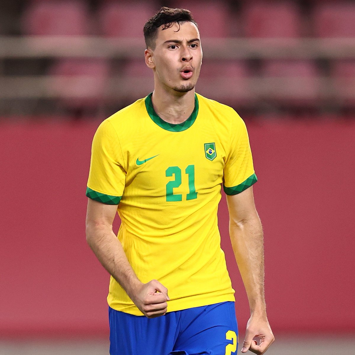 Arsenal's tweet photo. 🇧🇷 Selected for the Seleção 🇧🇷

@GabiMartinelli and @GabrielJesus9 are going to the World Cup 🙌