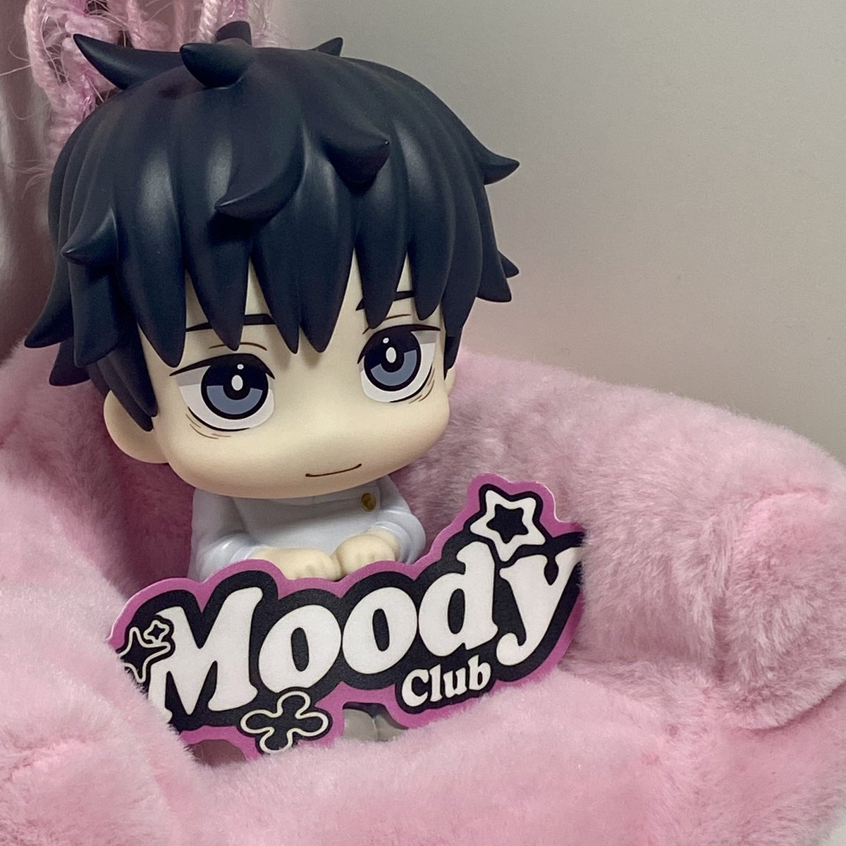 okkotsuday's tweet photo. seated for the moody club ! 📓 https://t.co/e4t6yW79dz