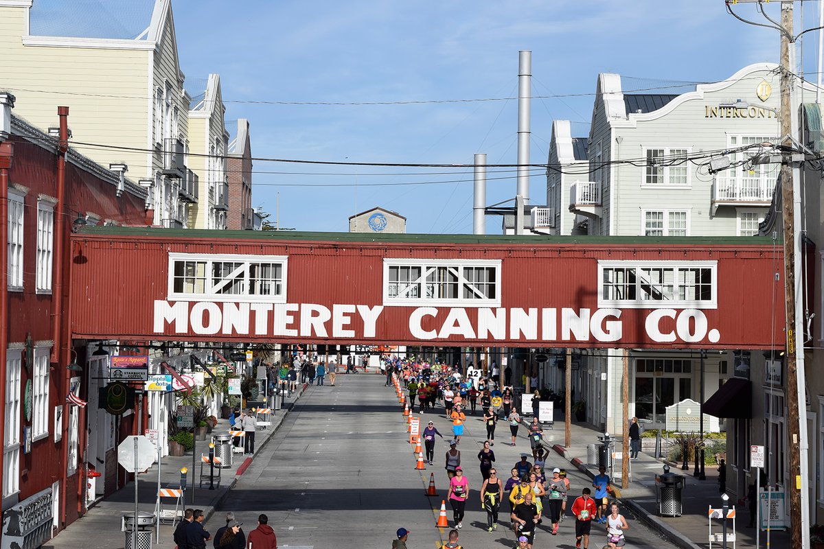 We are excited to have the <a href="/BSIMEvents/">Big Sur Marathon</a> #Monterey Bay Half Marathon happening this Sunday! We have all the details about parking and road closures posted at monterey.org/news_detail_T3… - also the Expo at the @MontereyConfCen is open to the public and worth a visit. 🏃🏃‍♂️🏃‍♀️
