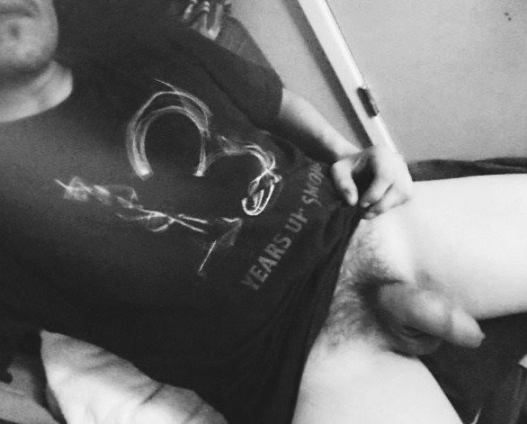 David88033495's tweet photo. How I like to kickback
#pantsless #david https://t.co/sdDsHPAeIy