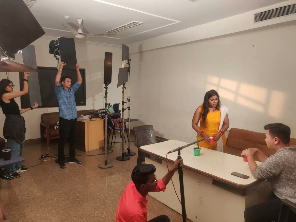 gkftii's tweet photo. Make yourself launch ready with #Gkftii 🎭 #actinglife #gkftii✨
👉 𝙂𝙪𝙖𝙧𝙖𝙣𝙩𝙚𝙚𝙙 𝘽𝙤𝙡𝙡𝙮𝙬𝙤𝙤𝙙 𝙀𝙭𝙥𝙤𝙨𝙪𝙧𝙚 ✌️🎬
📝 Complete Your Admission Process Now !
.
.
.
#actingforfilmandtv🎭 #actingschools #filmactingclass #academyofacting #actinglover🎥🎬 #gkftii https://t.co/NjIoCK8MIa