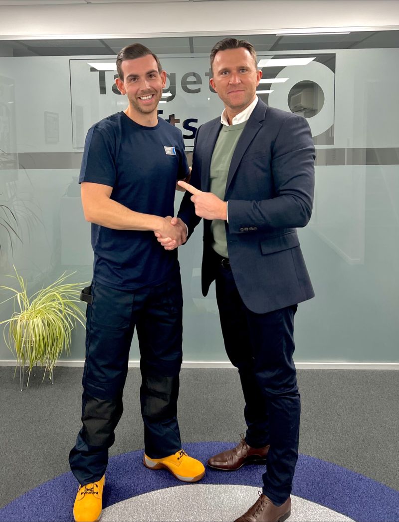 Today we welcome Mark Herridge to the Service Team. Mark has had over 20 years experience in the lift industry and I taught him everything he knows.

God to have another reliable, experienced team member and someone I've known since he was an apprentice.

Welcome Mark🎯💪🏼👂🏻