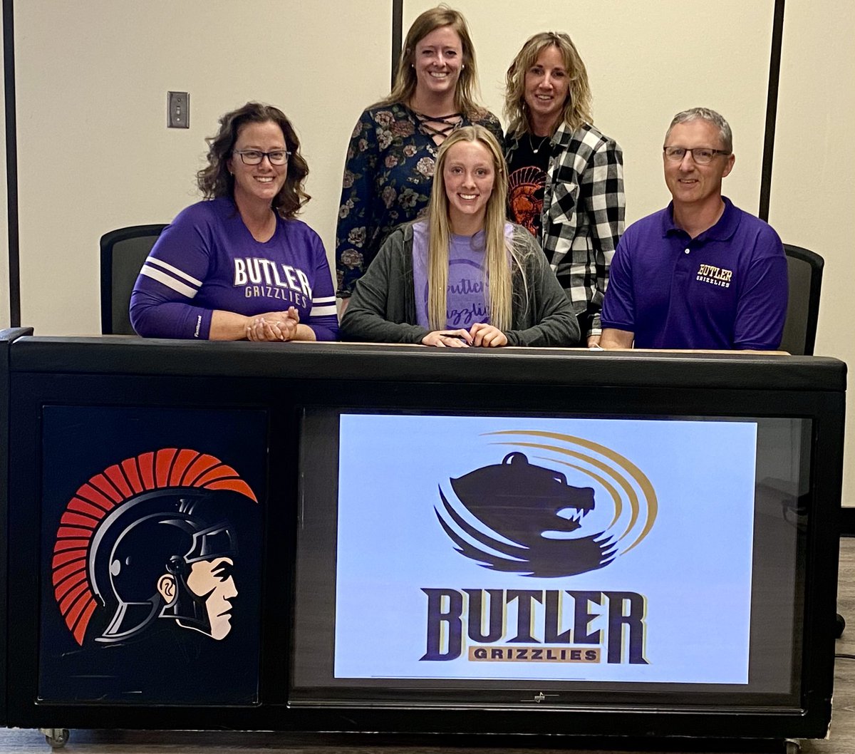Congratulations Chloe Odle on signing to play softball at Butler Community College!  We’re excited to watch your senior year, and continued success at Butler!!  #tpod
