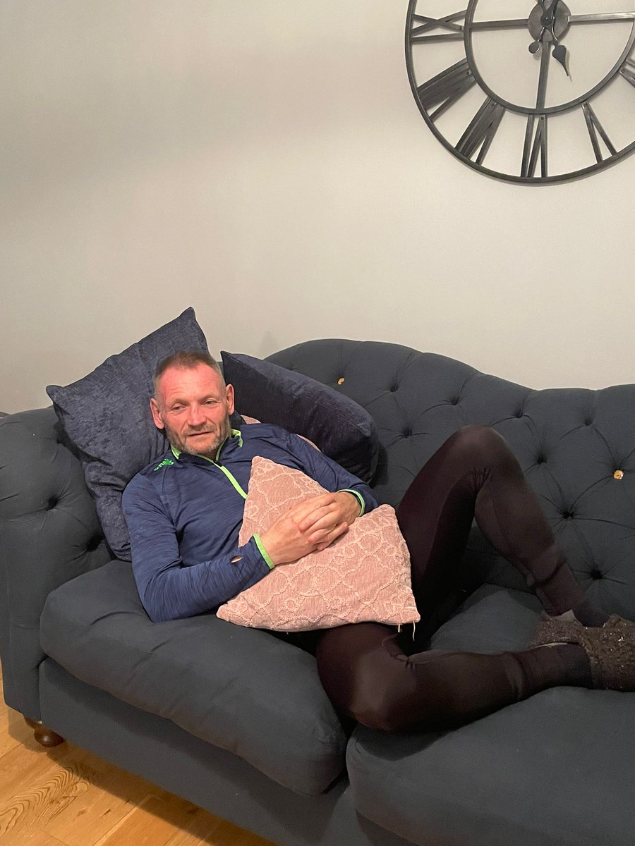 Marathon_Man365's tweet image. 🏃🏃‍♂️🏃 DAY 311 = COMPLETE🏃🏃‍♂️🏃

311 Consecutive Marathons DONE

Time to chill on my make shift Chaise Longue or if you're Cumbrian, Chez Long!

Come on folks, I only have 54 left, can you RT and help spread the word?

Thanks

Gary x

Link to Sponsor &amp;gt;
justgiving.com/threesixfive