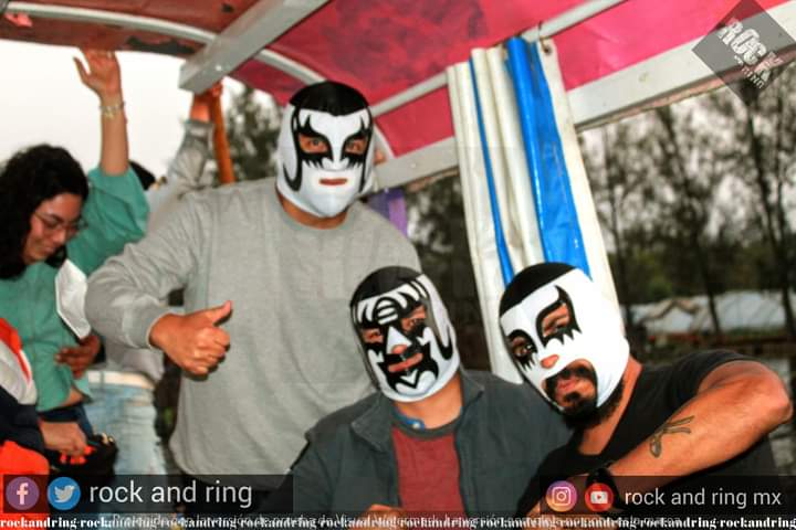 rockandring's tweet photo. Función: Experiencia Chinampaluchas Día de Muertos 
Sábado 5 noviembre  Arena Chinampaluchas
- Octagón, Huracán Ramirez y Ajolotl triunfan ante Los Nahuales 
#Chinampaluchas
#LuchaLibre #Rock 
#Xochimilco #DiaDeMuertos
#CDMX

https://t.co/dOoGHzEfND https://t.co/GNe1GZ1sg5