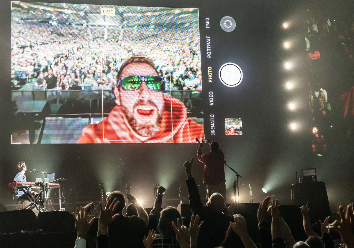 AdamSandler's tweet image. 