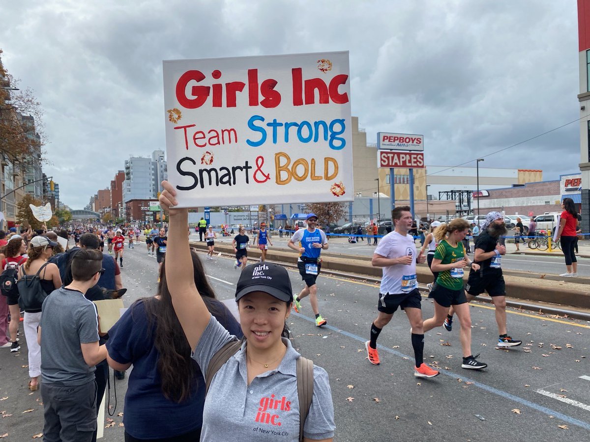 Congratulations to Team #StrongSmartBold for completing yesterday’s @nycmarathon! You all demonstrated amazing physical + mental strength conquering those 26.2 miles! Friends: Help our team over the finish line! We only need $1,550 to make our goal. fundraisers.hakuapp.com/teams/girls-in…