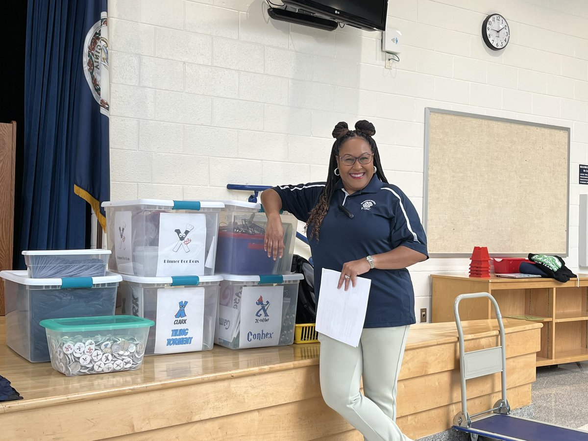 CPES4LIFE's tweet image. Thank you @ODU TTAC #Mathfest #TTACODU for training our teachers for our upcoming Family Engagement Night. @DrManigo @ladavids_a @ChelyseMiller @kAteach81 @kelvin_bailey #math