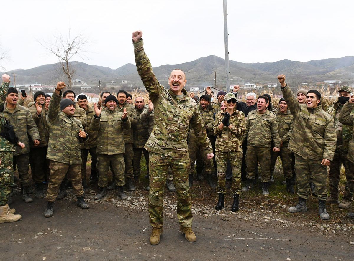 November 8 - #VictoryDay, the victory of the #Azerbaijan|i army is an example of the #unity and #solidarity of the Azerbaijani people! ❤🇦🇿

#QarabağAzərbaycandır #KarabakhisAzerbaijan #ZəfərGünü #MüzəffərAliBaşKomandan #Shusha #ireli2022