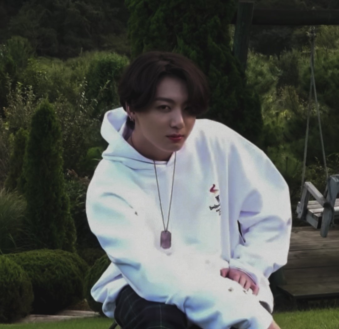 on-twitter-the-eye-contact-challenge