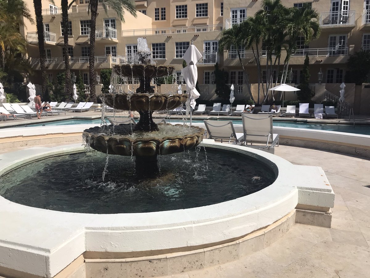 Greystone's tweet photo. Just another day at #HCIC22 paradise https://t.co/wXDe9AJJEg