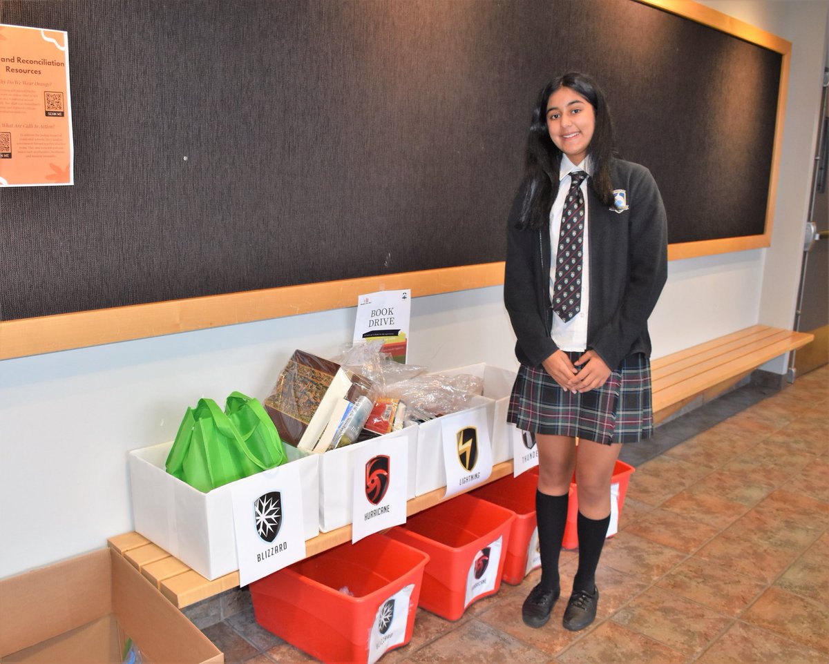 SouthridgeNews's tweet photo. Reading is an essential part of a child’s development. Learn about how a Senior School student is sharing her love of reading by organizing a book drive for children in need.📚
#sridge #sridgevoices #blog #spreadthejoyoflearning 

https://t.co/EiMgMnA5Mk https://t.co/dzMbpPiRH7
