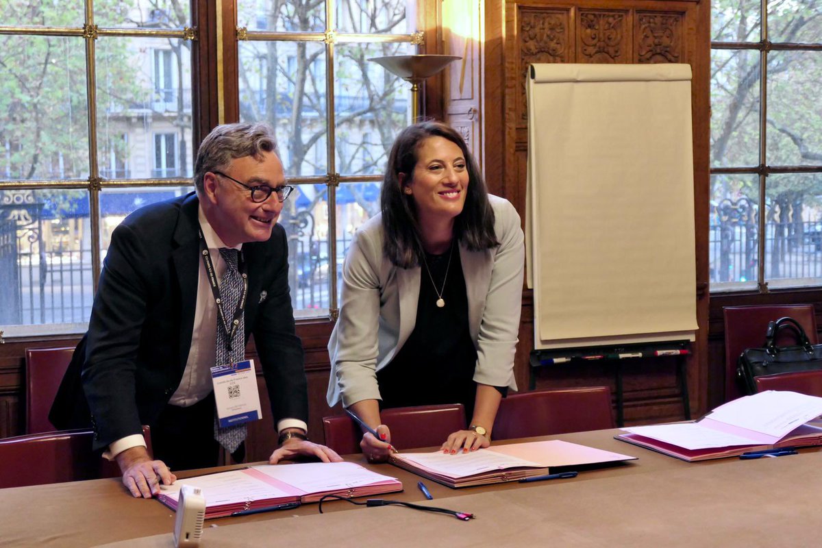ADublanche's tweet photo. Les acteurs de l’ #export réunis pour accompagner nos entreprises @iledefrance à l’international!

Mobilisés avec @businessfrance @Bpifrance @Les_CCE @CCI_Paris_IdF @Prefet75_IDF pour encourager ce levier de développement et de relance insuffisamment utilisé par nos PME. https://t.co/EMjXGL3Lbh