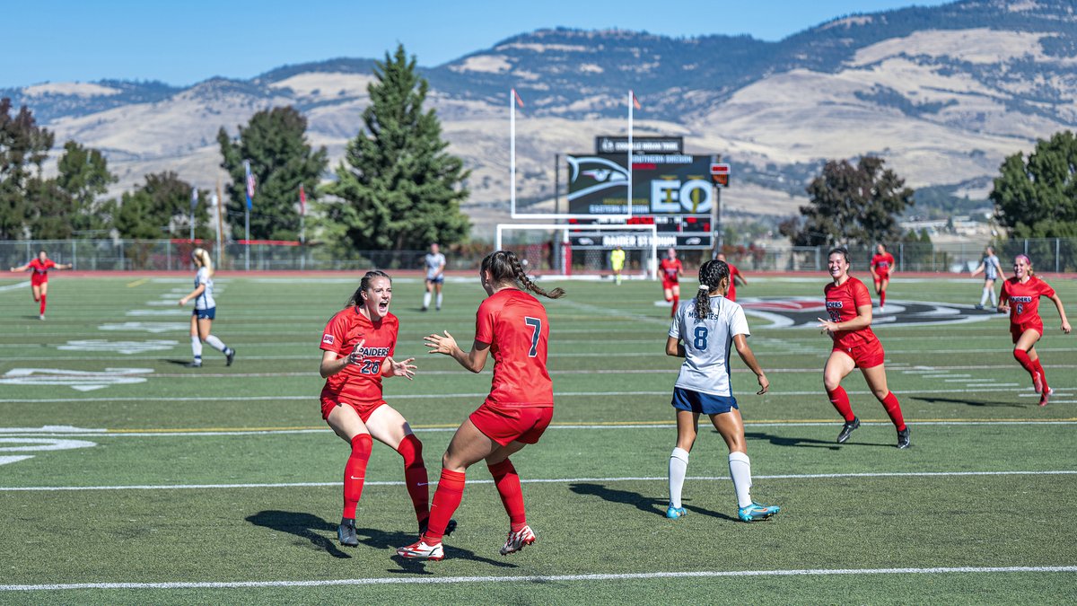2022 CCC Women’s Soccer All-Conference
<a href="/SOURaiders/">Southern Oregon Raiders</a> <a href="/jessieselby0202/">Jess</a> <a href="/SOU_WSOC/">Southern Oregon University Women’s Soccer</a> <a href="/sarhamocha1/">sarah mauk</a> #NAIAWSoccer
Full list here. traveljapanblog.com/ashland/2022/1…
