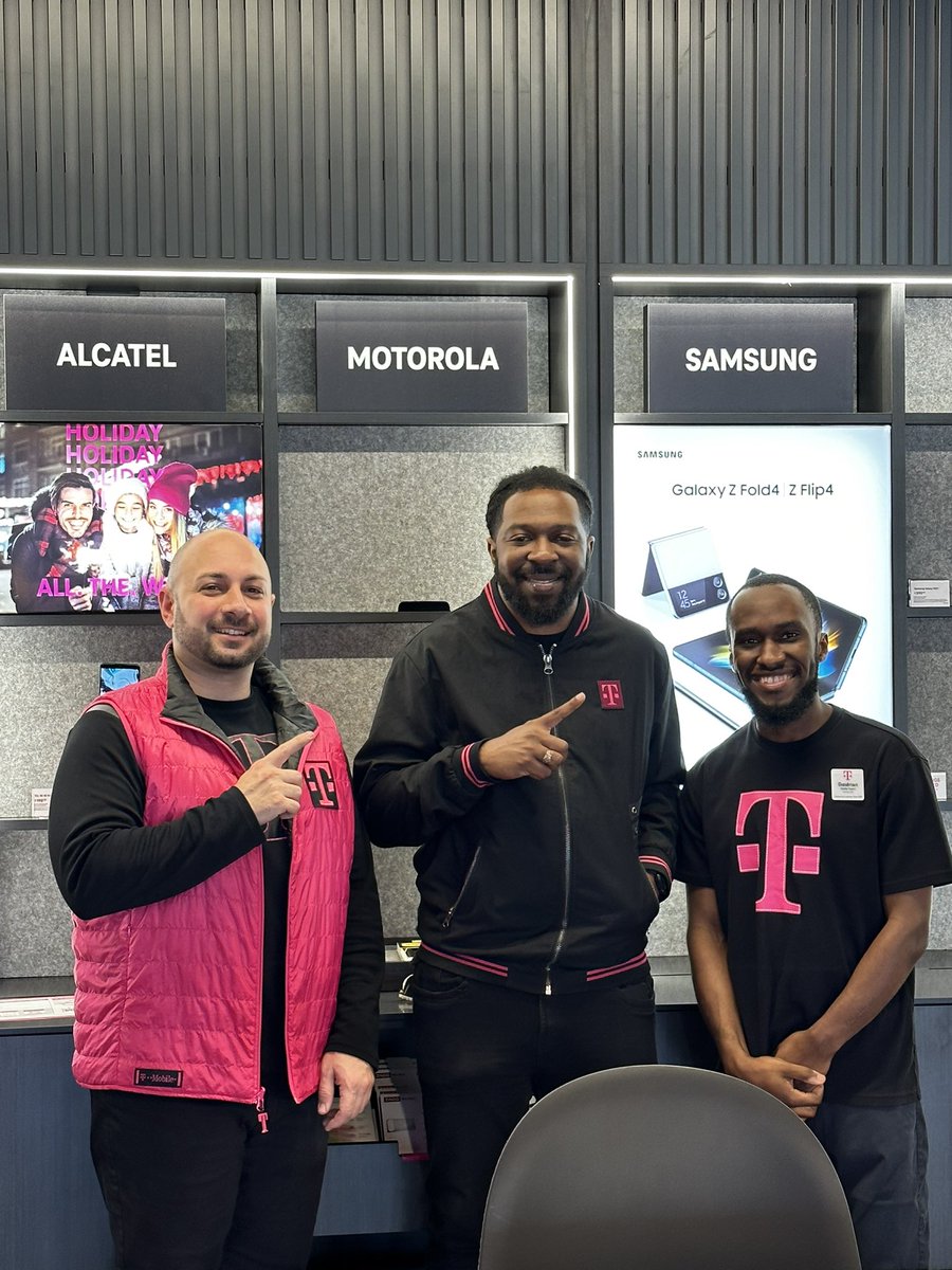 stephen kilpatrick (@killyp0803) on Twitter photo LEAD capstone presentations are now complete! What a great program. I love that we work for a company that invests so much into its people. We also have the BEST leadership influence! @ShakithaIke <a href="/_T_Lopez_/">Ray of Sunshine Tab</a> @Riekeberg205 <a href="/TMO_TechGirl/">Kristen Alphonso</a> <a href="/SimpsonKeya/">Keya Simpson</a> LEAD capstone presentations are now complete! What a great program. I love that we work for a company that invests so much into its people. We also have the BEST leadership influence! @ShakithaIke <a href="/_T_Lopez_/">Ray of Sunshine Tab</a> @Riekeberg205 <a href="/TMO_TechGirl/">Kristen Alphonso</a> <a href="/SimpsonKeya/">Keya Simpson</a>