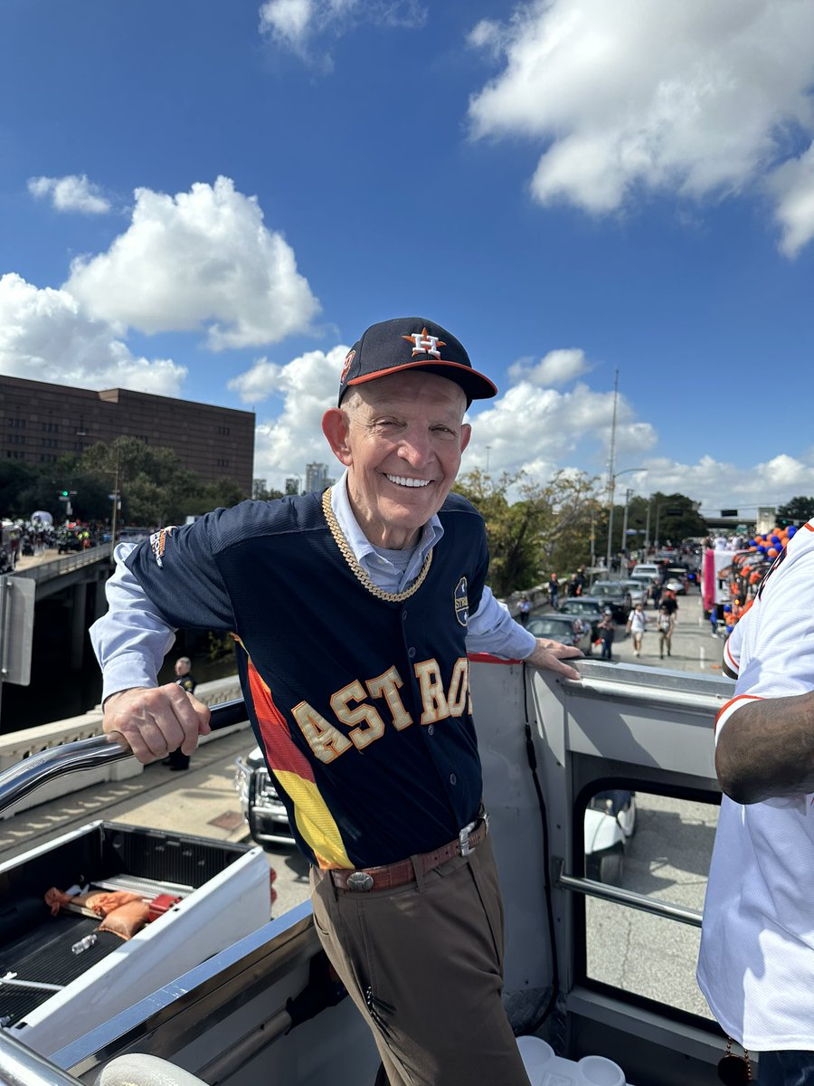 Don’t ever disrespect <a href="/MattressMack/">@MattressMack</a> #LeveledUp