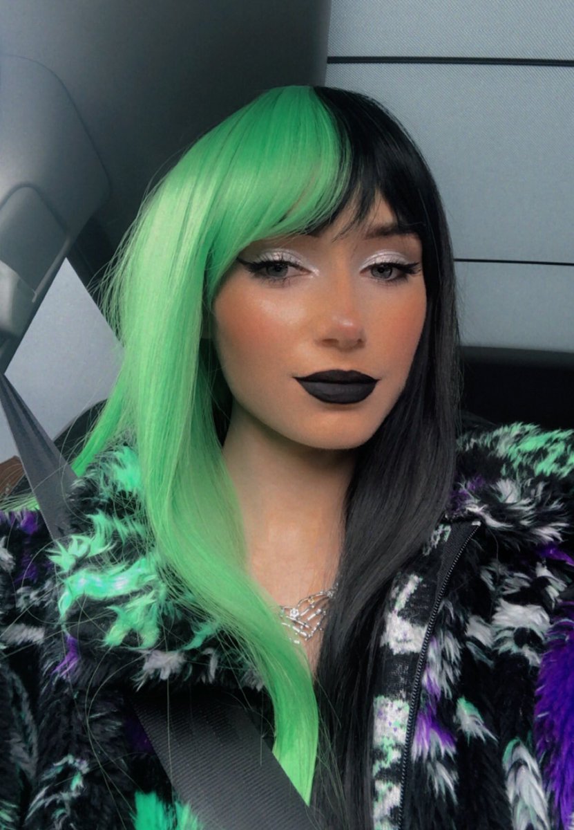 Gamers, I touched grass