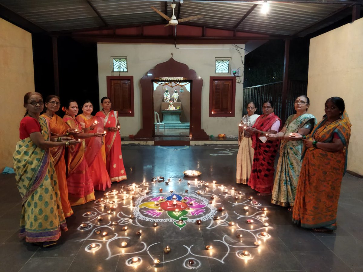 Parag_hjs's tweet photo. पुणे जिल्ह्यात @hindujagrutiorg आयोजित एक दीप हिंदू राष्ट्रासाठी मोहिमेत सहभागी धर्मप्रेमी
#ek_Deep_hindurashtra_ka https://t.co/w3YiZAKoGZ