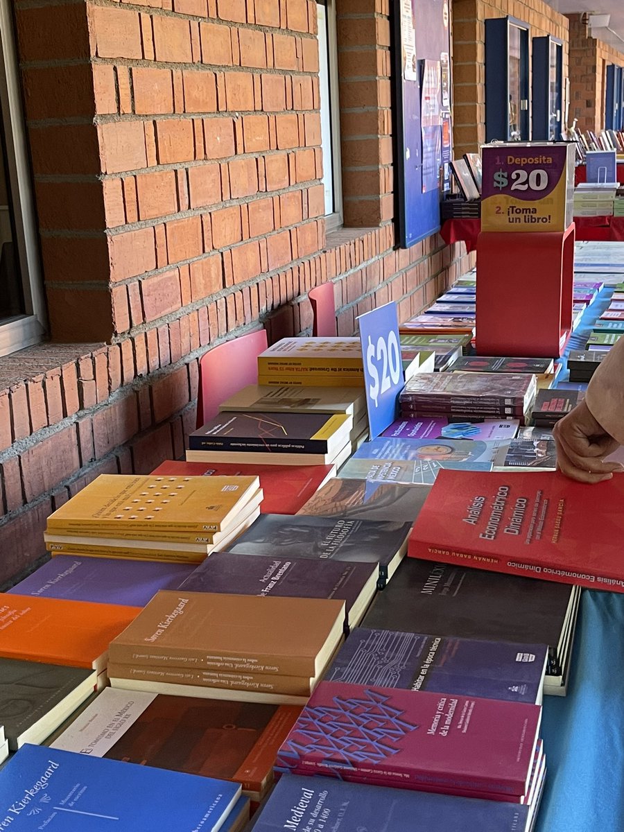 Joyitas en la ibero a 20 pesos!