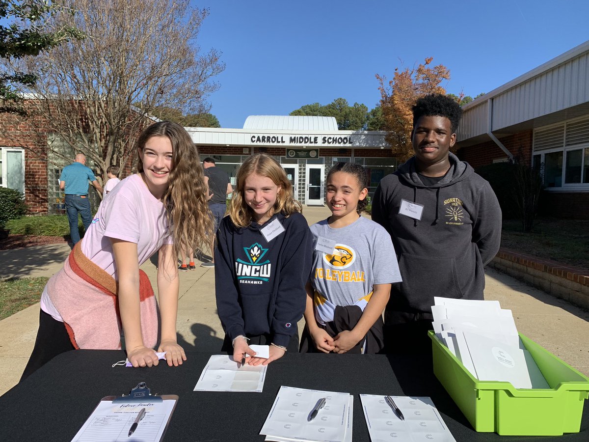TreadwellJ's tweet image. Are you shopping for the right @wcpssmagnets middle school for your family? @CMMSCougars hosted our first (of 10!) magnet tours this morning and I know I might be a little biased, but our Student Leaders are amazing and made me so proud!