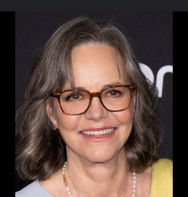 Happy birthday to Sally Field she is 76 years old. 