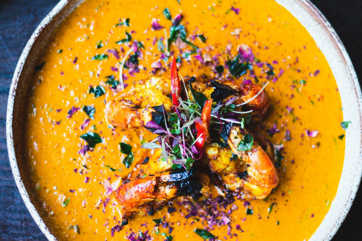 Did you know we're now open Mondays? ✨ Now you can get your Nutmeg fix 7 days a week! 😍 

Book now at buff.ly/3bBJq4Y