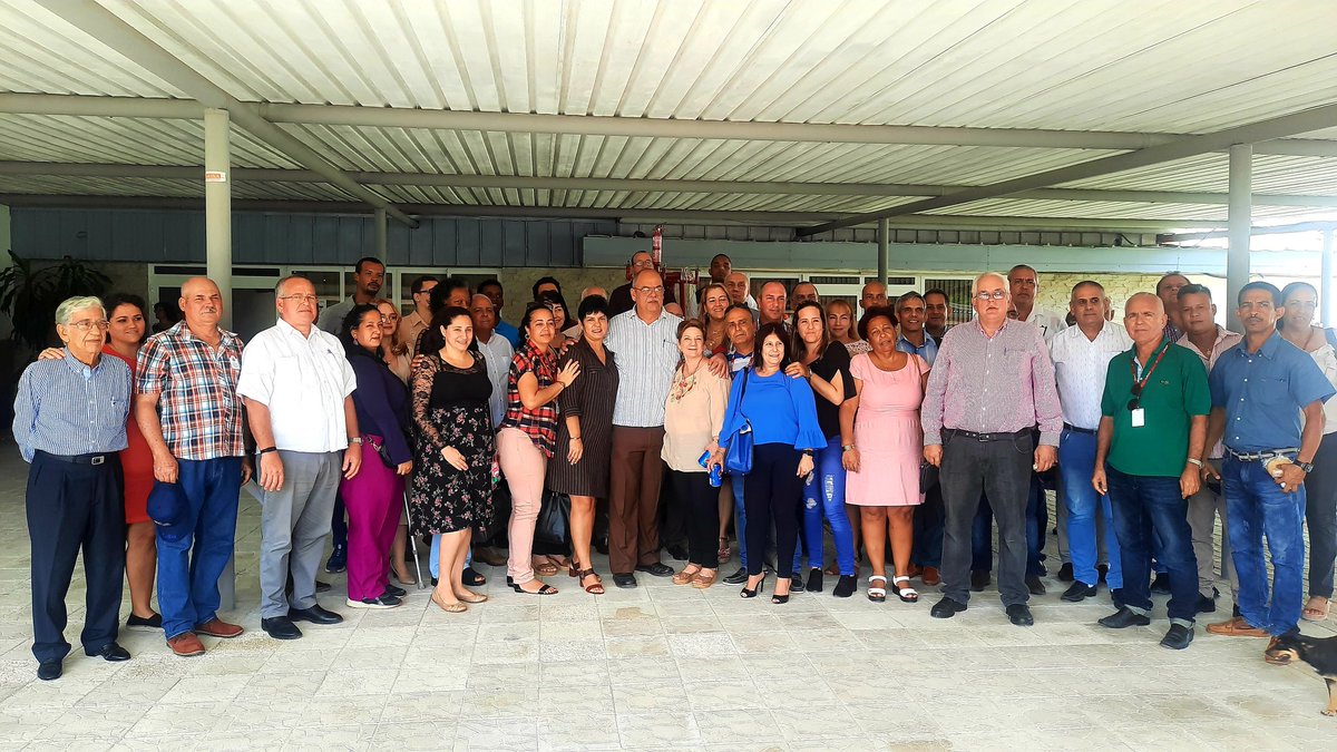 GelectCuba's tweet photo. ❤️🇨🇺 Con emoción y orgullo hoy reconocemos a Vicente de la O Levy, quien por casi 10 años se entregó al Grupo de la Electrónica e impulsó las transformaciones que nos han hecho crecer y evolucionar. 

🙏 ¡Gracias,  @VicentedelaO2! Muchos éxitos en tus nuevas tareas. https://t.co/NX9x98hQIg