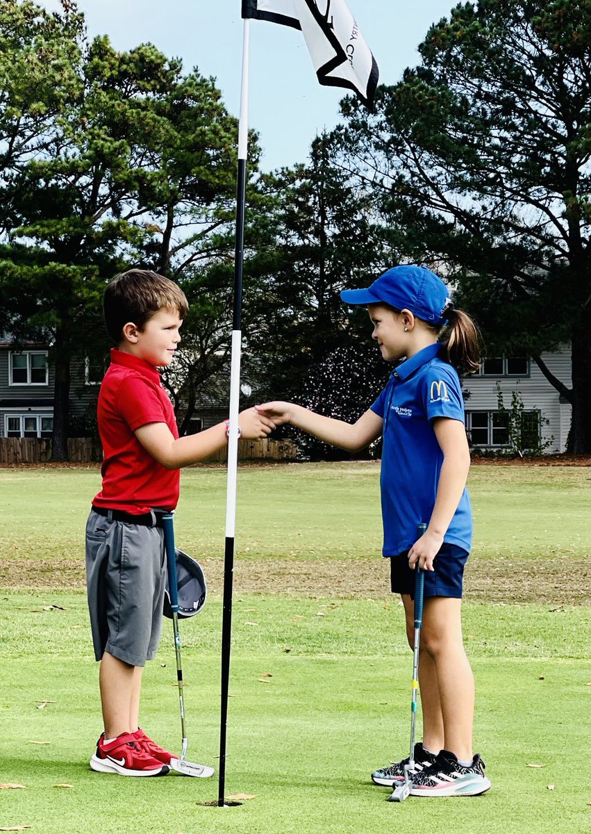 Kids grow up a lot faster on the golf course ❤️

Retweet if you agree 💙