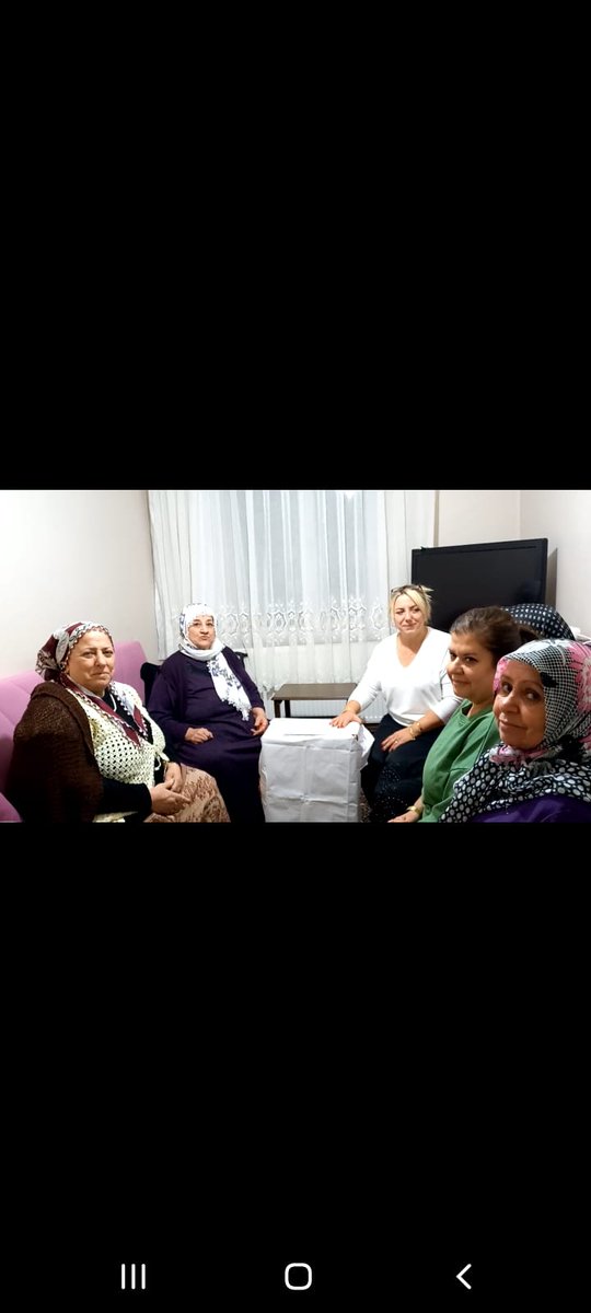 2023 Heyecanı bizi şimdiden sardı Kayapınar ilçe Kadın Kolları 1 Nolu  Sandıkta toplantı gerçekleştirdi.
#1NoluSandık
#Hedef2023