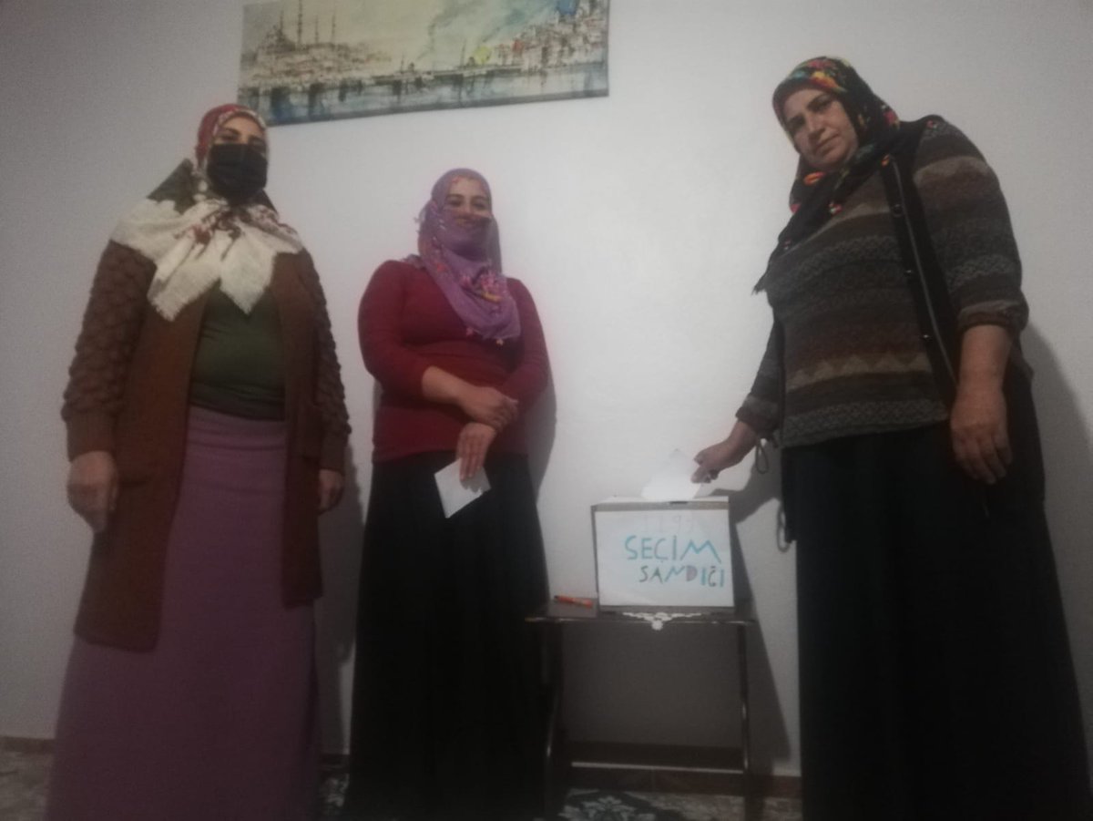 AK Kadın Kayapınar ilçe Kadın Kolları olarak 
#1NoluSandık’larda Mahalle Başkanlarımız  ve Sandık Yönetim Kurulu Üyelerimiz ile toplantılar gerçekleştirdik.