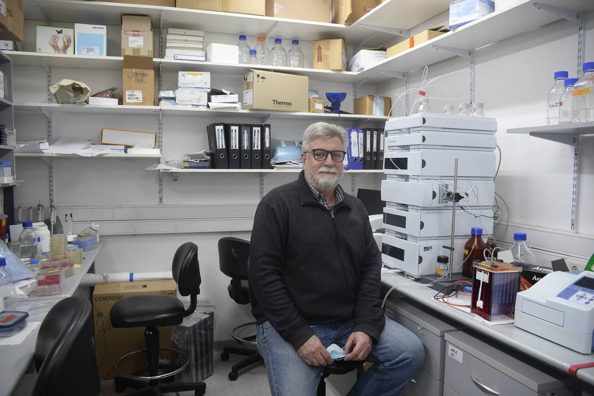 Desoladora noticia. Falleció Otto Pritsch. 
Gran universitario, docente en Medicina y protagonista en la construcción del <a href="/IPMontevideo/">Institut Pasteur Montevideo</a>.  En las horas más difíciles del Covid; brindó toda su sabiduría y esfuerzo.
Un gran tipo: generoso, solidario. Mis condolencias a sus afectos.