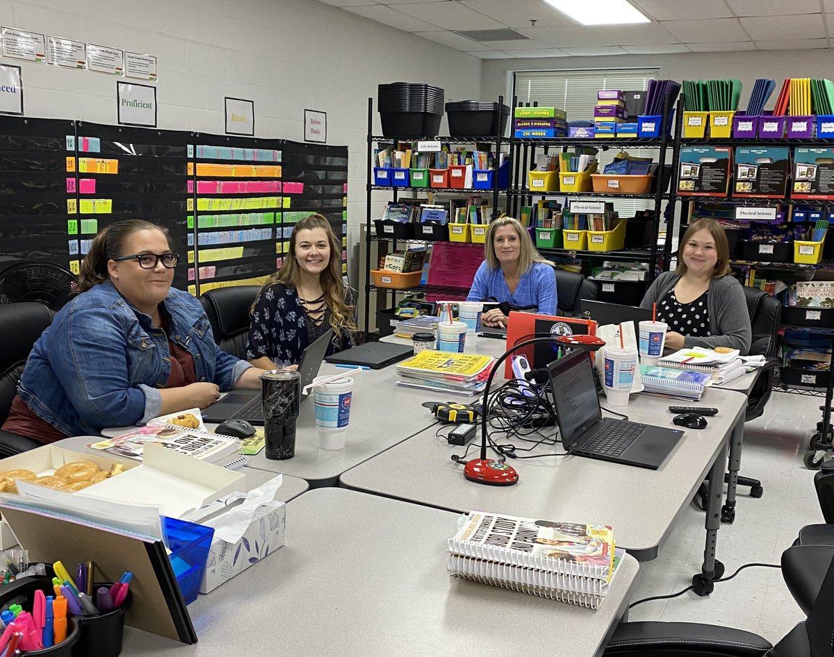 Living the coaching life and loving it! Small group PD with this amazing group of educators today. <a href="/PowersTonna/">Tonna Powers</a> <a href="/NSDCarver/">Carver Elementary</a> <a href="/NeoshoSD/">Neosho Wildcats</a> @deb_rich27 <a href="/adriaklein_read/">Adria Klein</a>