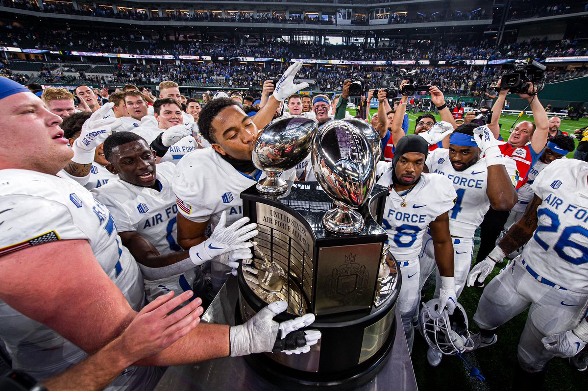 AF_Falcons's tweet photo. Some of our new favorite websites 👀

https://t.co/Kkij7EyrkZ
https://t.co/VKeLcaDc2W
https://t.co/EGPw4dVkPi https://t.co/kQ6f6YKHVA