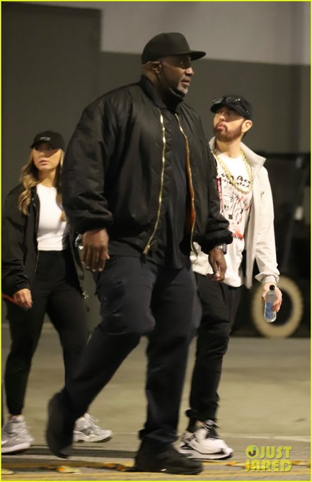 eminem ve kızı hailie geçen akşamdan. yıllar sonra ilk kez kameralarda yan yana gözüktüler😍