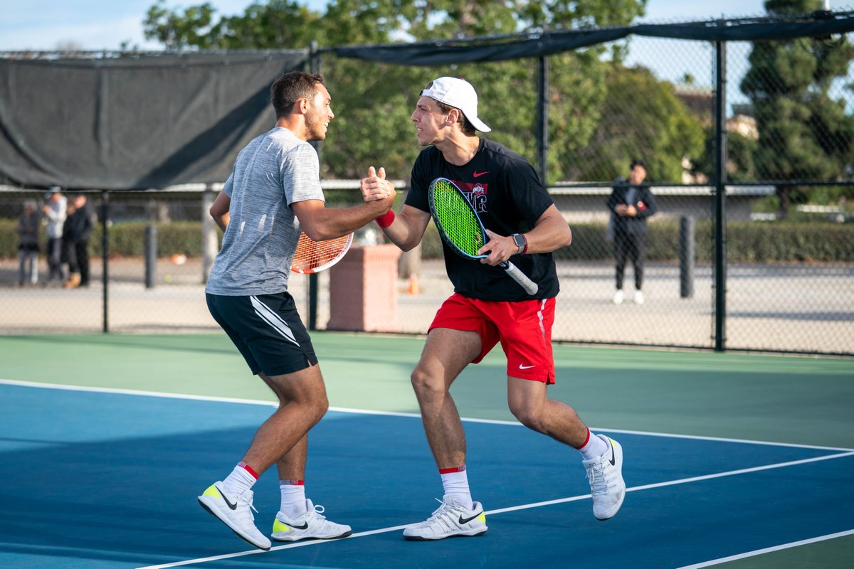OhioStateMTEN's tweet photo. ON TO THE FINALS!!!
A fourth three-set win for Tracy and Lutschaunig send them to the finals of the ITA Fall Nationals. They beat Bass and Grassi Mazzuchi of Baylor 6-4, 3-6, 10-7 #GoBucks https://t.co/srI6qwub2S