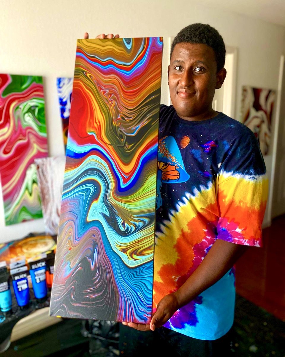 ResinArt_Mekyas's tweet photo. It only costs $0 to retweet &amp; support a small, black self-taught artist 🥹 

it could help my small business grow 🙏🏾✨ https://t.co/EsK47HsTCA