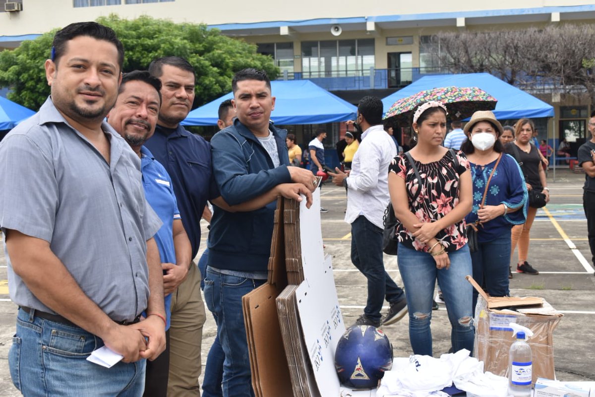leonrevolucion_'s tweet photo. Imágenes del proceso de distribución del Material Electoral 🗳️ en los Centros de votación del municipio de León.

#EleccionesSoberanas2022
#LeonRevolucion https://t.co/AH3HumMjpy
