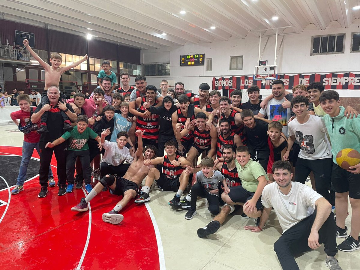 SANTA FE BASKET | SFB tweet media