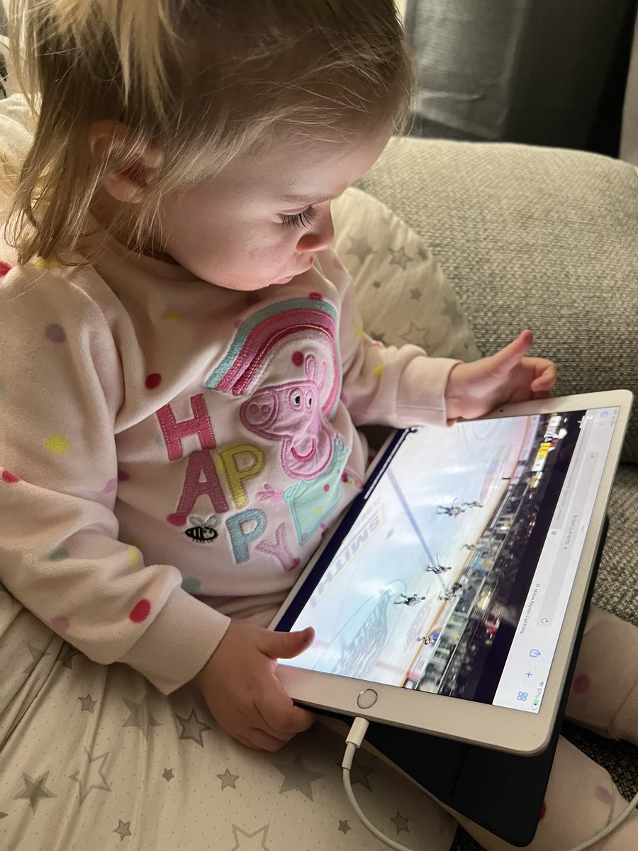 Watching daddy <a href="/jaimo19/">Leigh Jamieson</a>  and big cousin Dylan as the mascot tonight ❤️ <a href="/MKLightningIHC/">MK Lightning Ice Hockey</a> <a href="/MKLightningTV/">Lightning TV</a>