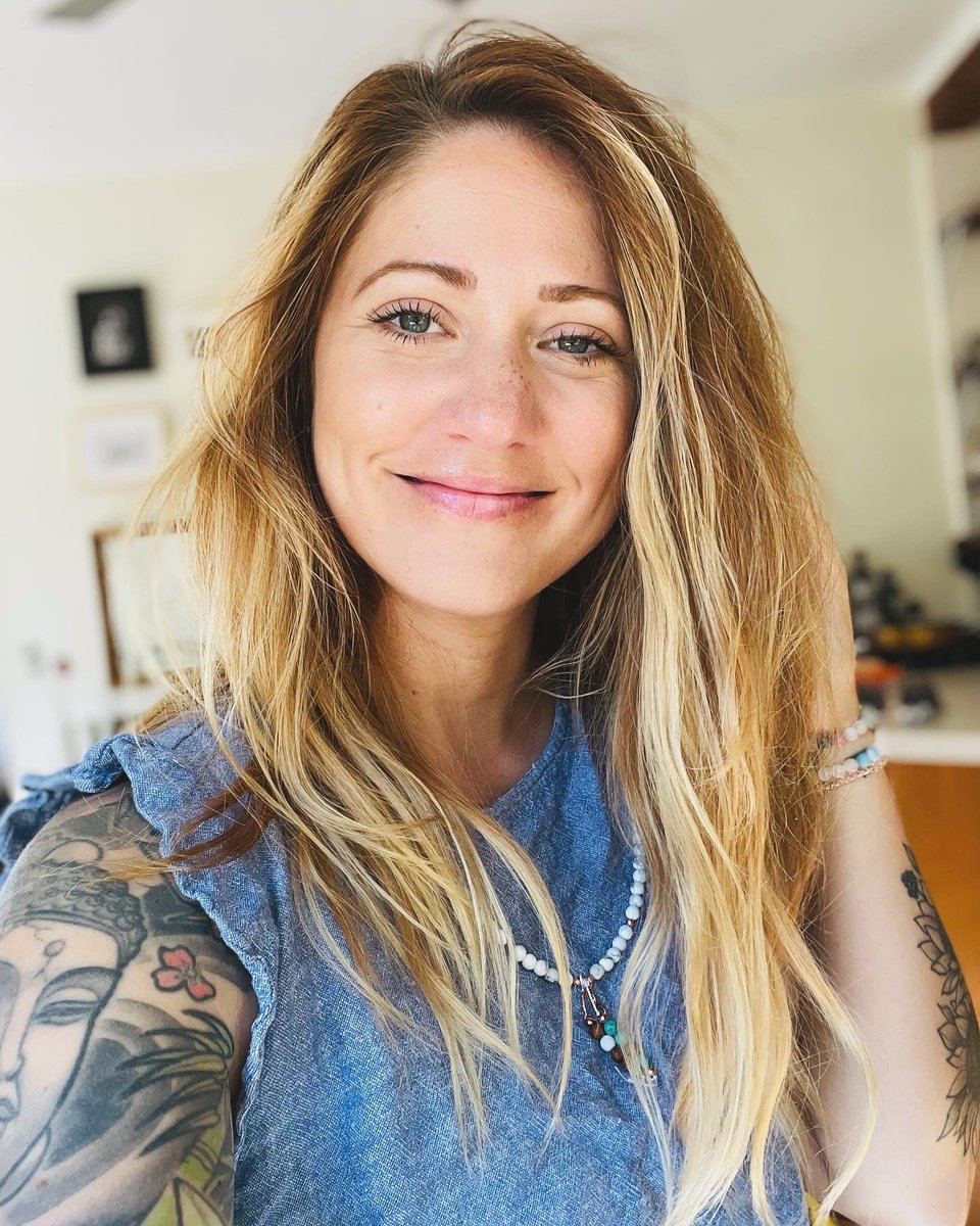 casey-jo loos tweet media