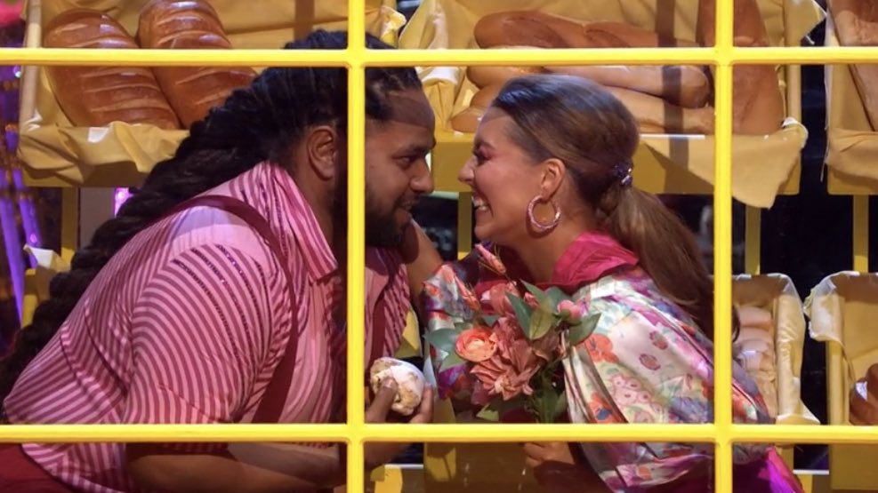 SCDJOWITA's tweet photo. TOP OF THE LEADERBOARD (and i havent got tired of saying that🥰) 

VOTE HAMZA AND JOWITA 
☎️: 09015 22 52 09
📱: 6 22 52 09
💻: https://t.co/8gbZ6gYyBS to vote for them x3 for FREE 🫶🏼!
LINES CLOSE AT 9:05PM!
#strictly https://t.co/GmRR9BY1ts