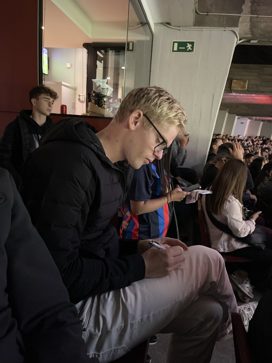 SkuliEmil's tweet photo. Scouting for @ManUtd #heimavinna #bringhimhome https://t.co/PlpjwPmeWa