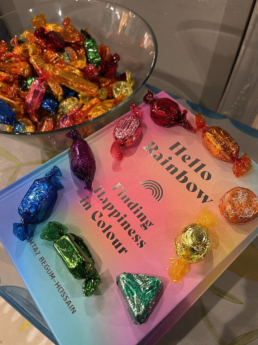 momtazbh's tweet photo. If you missed my in-store book signing today but would like a signed copy of #HelloRainbow Iโm finally going to be selling them myself online - DM me if youโd like one or watch this space for the link coming soon! ๐๐ https://t.co/kDVbAid96l