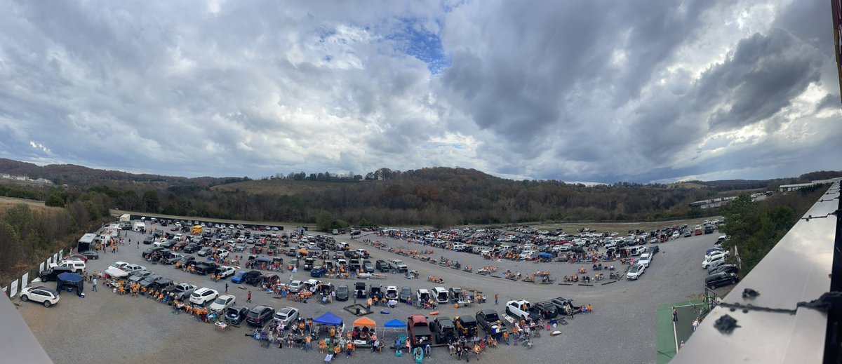 locodrivein's tweet photo. Checking in from The LoCo! Go Vols! @Vol_Football https://t.co/DGvegbqEn8