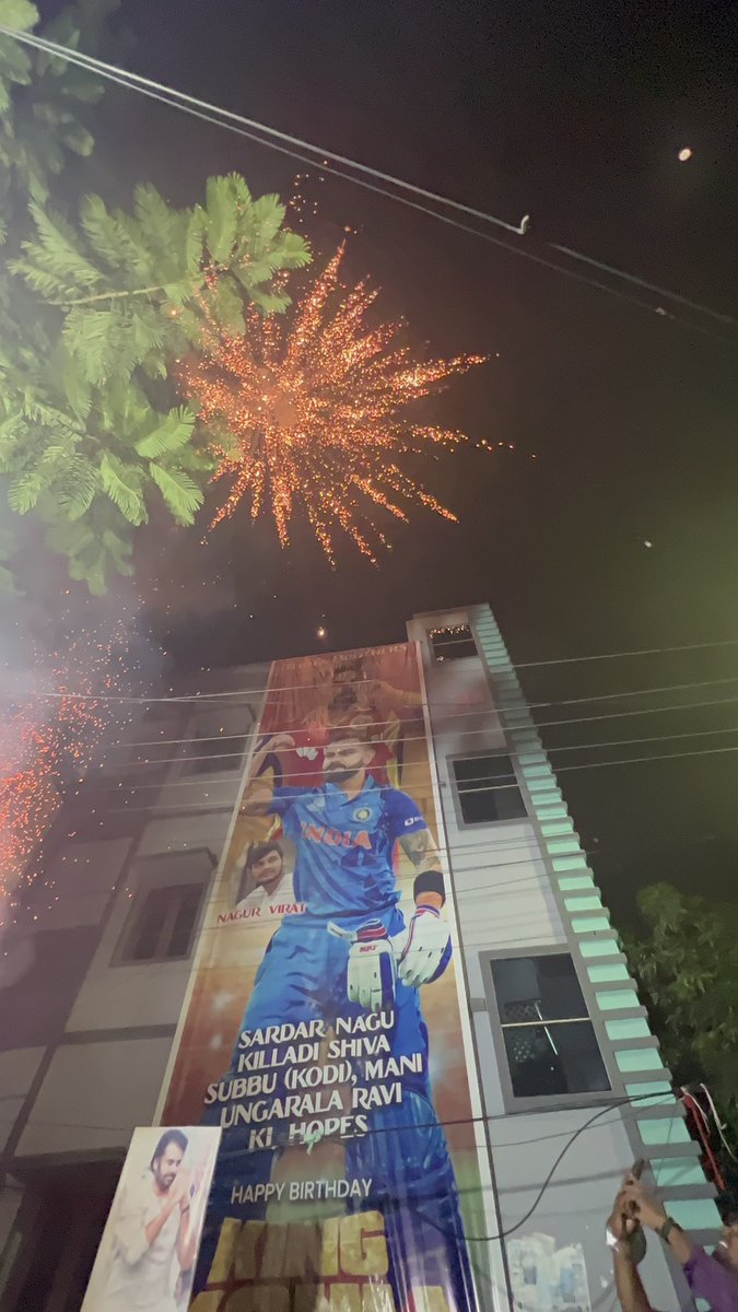 #GOAT𓃵#HappyBirthdayViratKohli Vijayawada 40 feet flex  birthday celebration 💪 @VIPERoffl @Trend_Virat @imVkohli @virendersehwag @TeamVirat @vkfofficial @ViratFanTeam