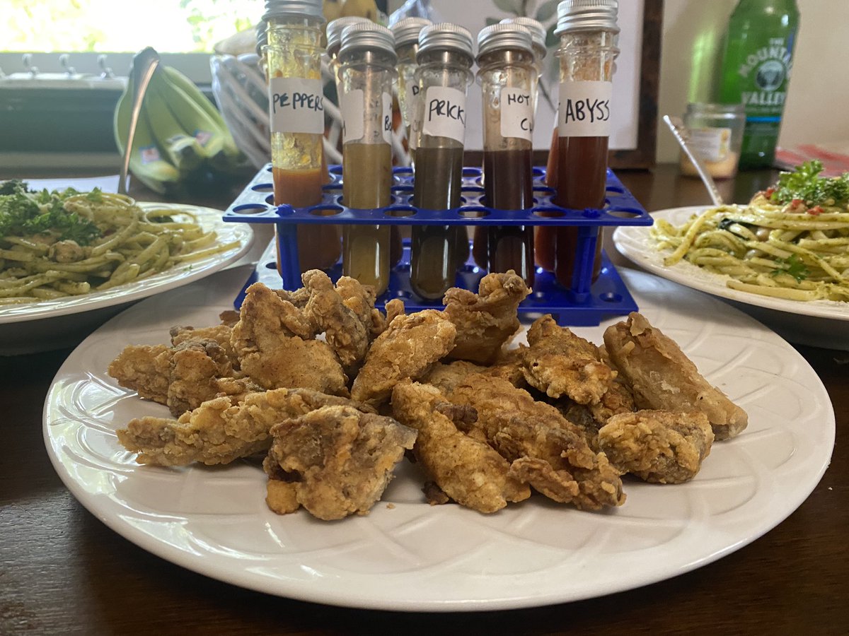 gutternick_eth's tweet photo. Lunchtime… It’s going down. Bout to bust a grub w the homie and use all these sauces from @hspepperparty https://t.co/WSsayETLGf