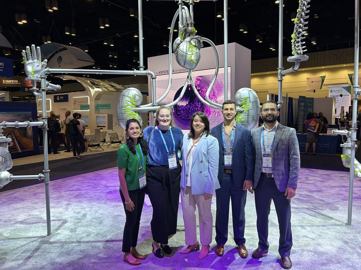 Melanie Wanigatunga (@mwanigatungamd) on Twitter photo First tweet, first Kidney Week! Hanging out with the Tulane Crew! Attending Dr. <a href="/FlorAlvaradoMD/">Flor Alvarado</a> , fellows and coresident/friend! First tweet, first Kidney Week! Hanging out with the Tulane Crew! Attending Dr. <a href="/FlorAlvaradoMD/">Flor Alvarado</a> , fellows and coresident/friend!