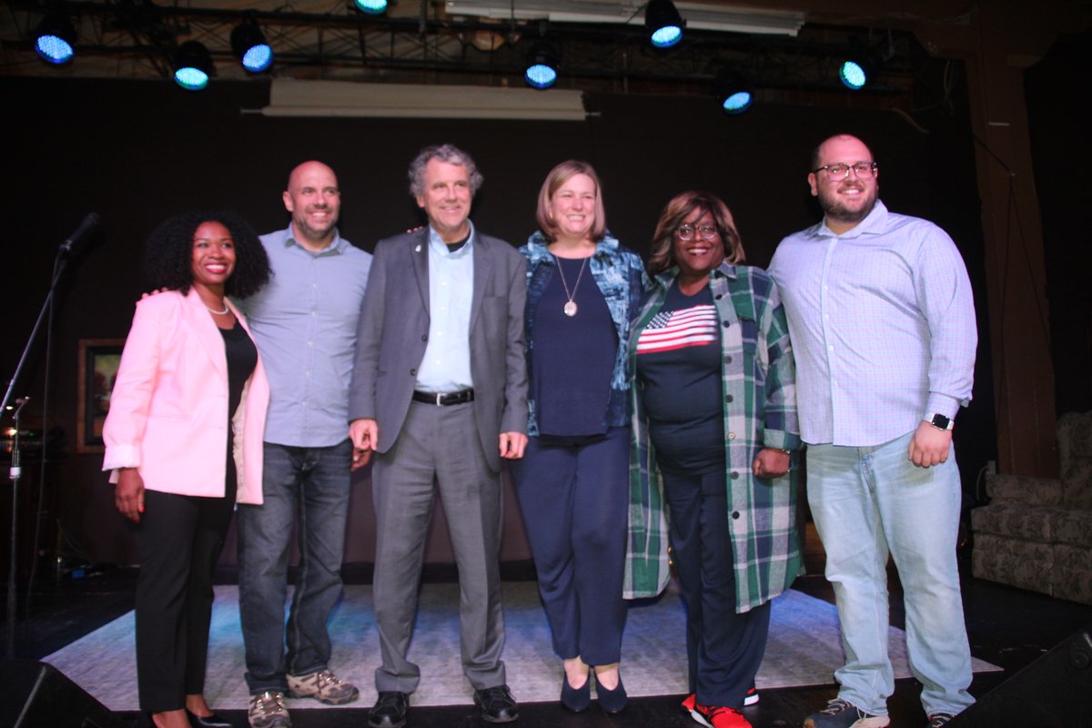 💙 Love this photo one of our supporters took at our event in Cincinnati this past week with Sherrod Brown and some of our amazing down-ballot candidates running statewide in Ohio. Three more days! NanWhaley.com